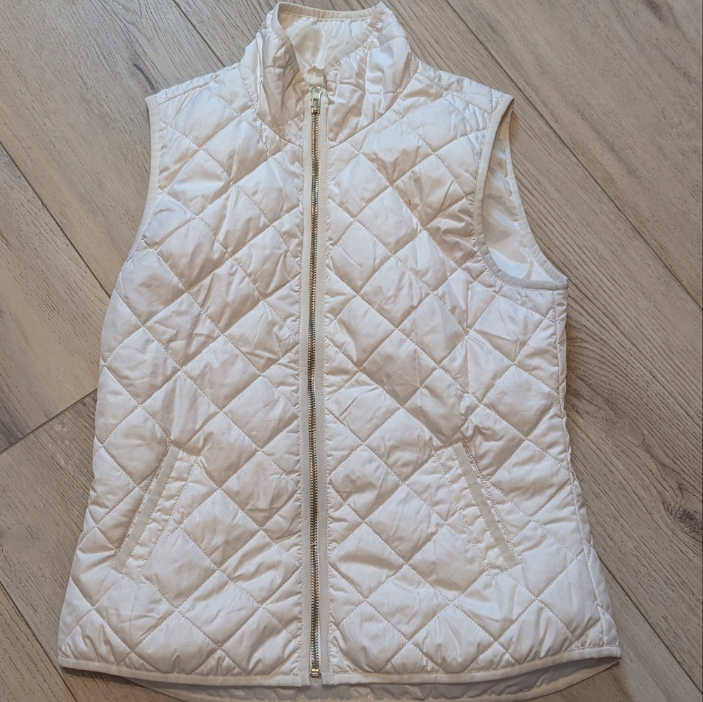 Size Small Old Navy White Vest